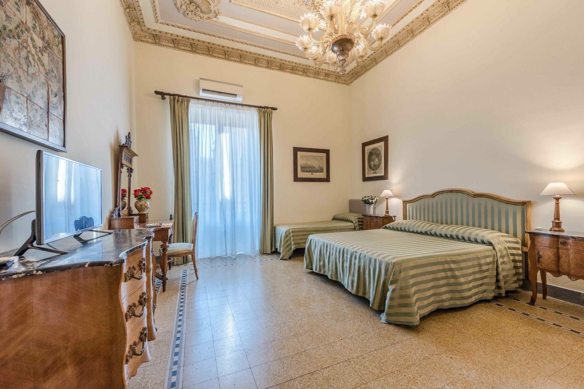 Bed and Breakfast Palazzo Benso Палермо Экстерьер фото